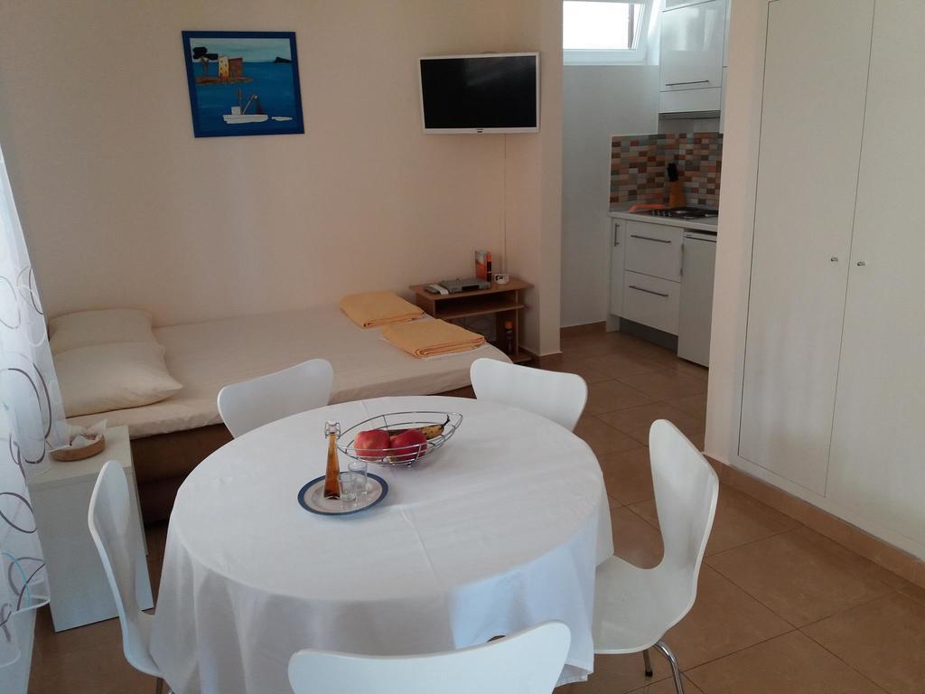 Apartments Jakovic Brela Luaran gambar