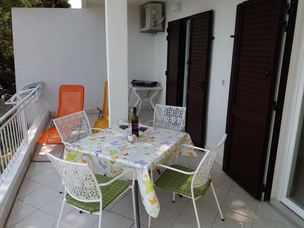 Apartments Jakovic Brela Luaran gambar