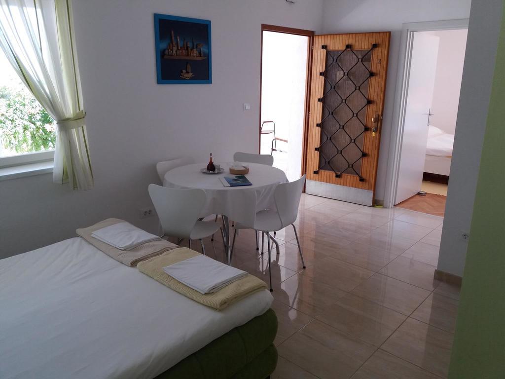 Apartments Jakovic Brela Luaran gambar