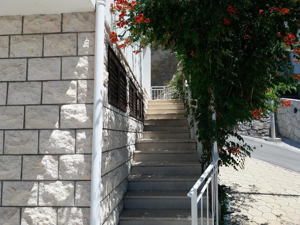 Apartments Jakovic Brela Luaran gambar